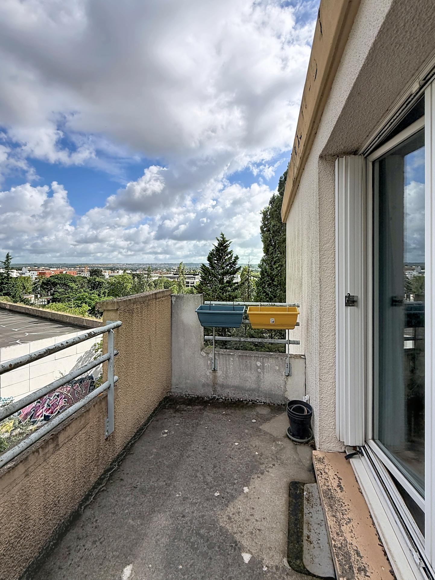 Grand T2 Jolimont Balcon et Parking