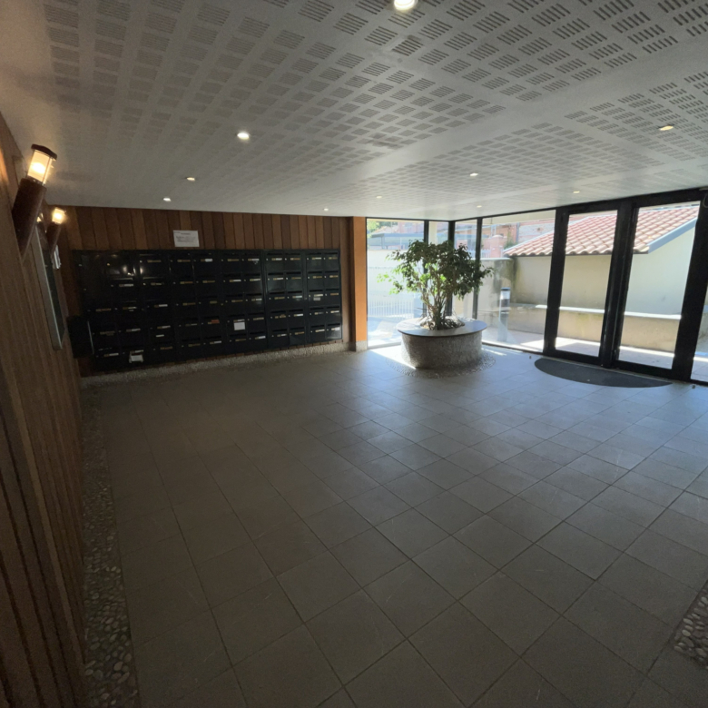 Spacieux T3  avec grande terrasse chemin de Moulis 31200 Tou