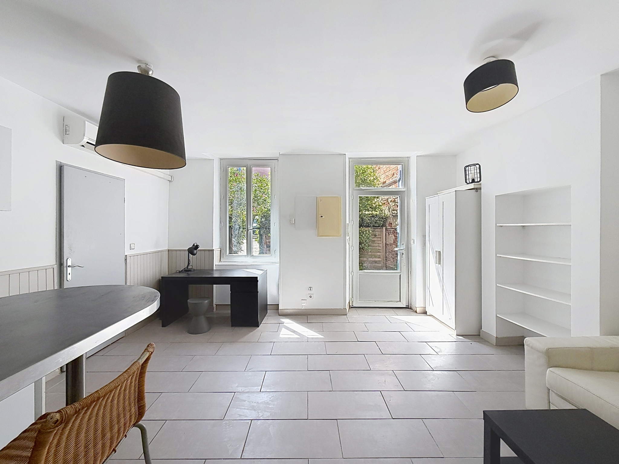 Grand studio 32 m2 avec jardin métro Canal du Midi