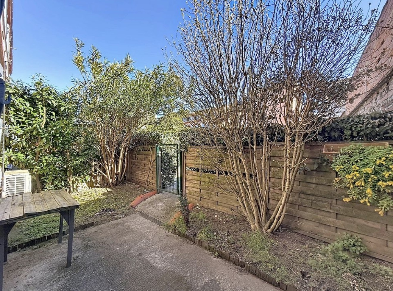 Grand studio 32 m2 avec jardin métro Canal du Midi