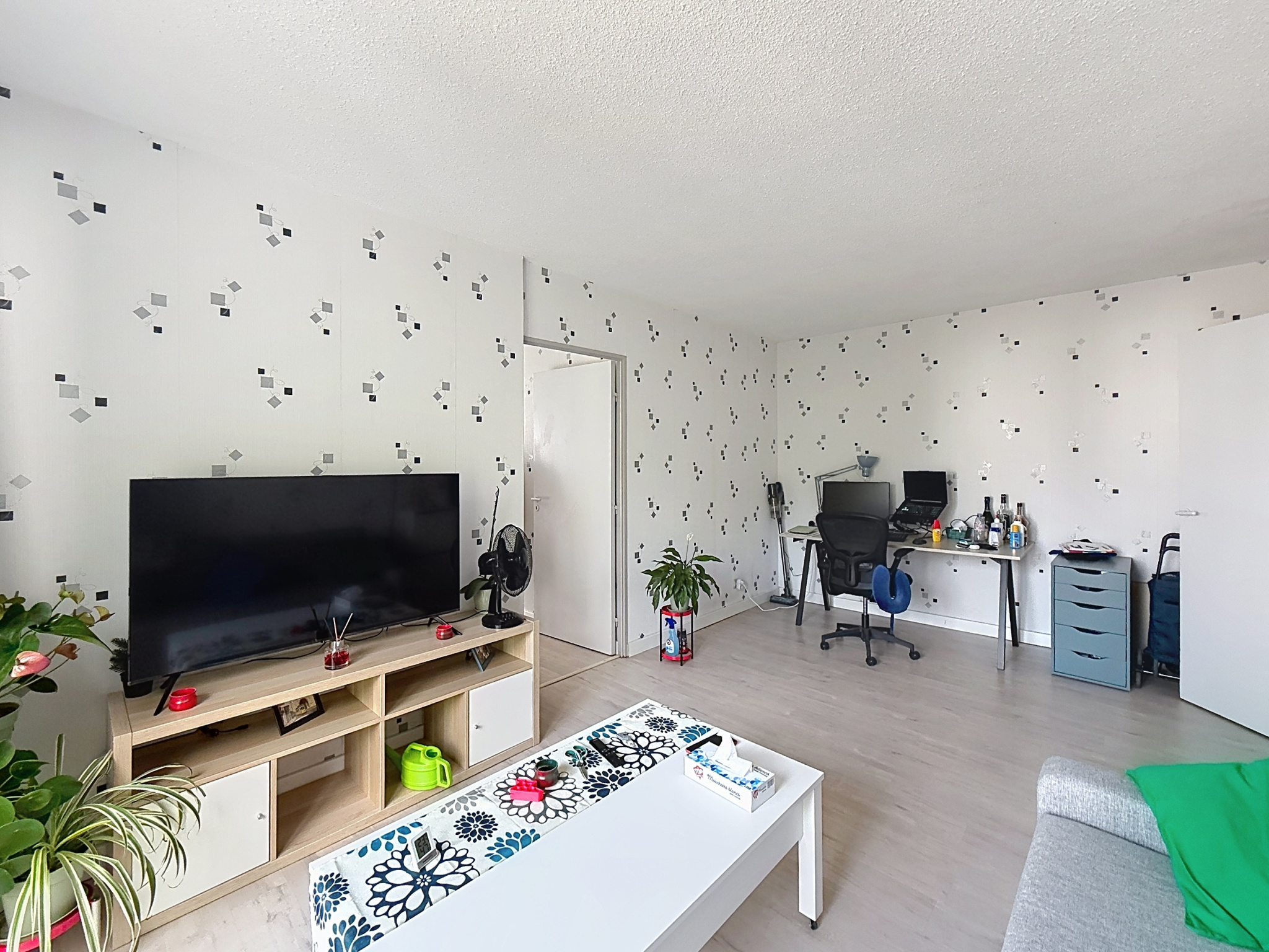 Grand T2 Jolimont Balcon et Parking