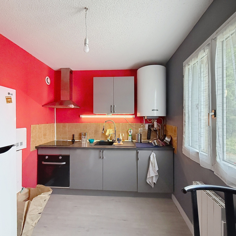 Grand T2 Jolimont Balcon et Parking