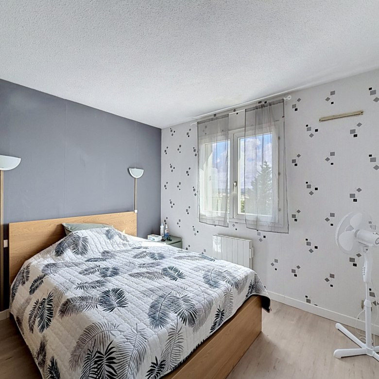 Grand T2 Jolimont Balcon et Parking