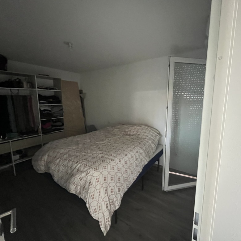T2 de 40 m2 avec terrasse et parking