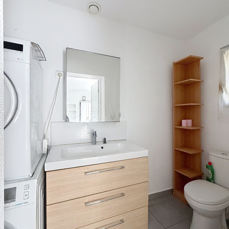 Grand studio 32 m2 avec jardin métro Canal du Midi