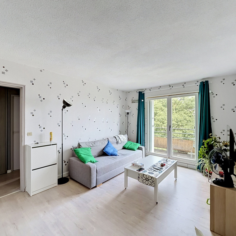 Grand T2 Jolimont Balcon et Parking