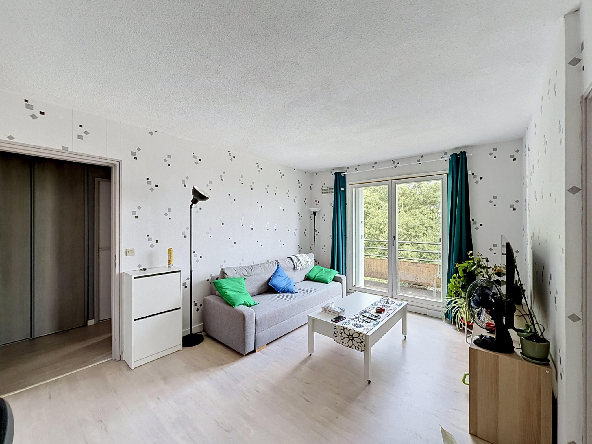Grand T2 Jolimont Balcon et Parking