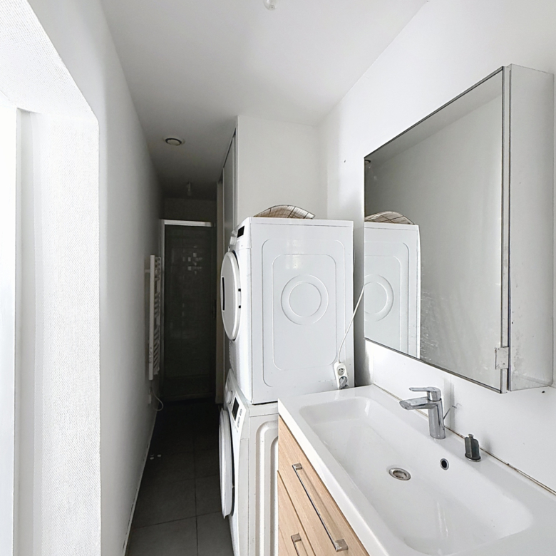 Grand studio 32 m2 avec jardin métro Canal du Midi