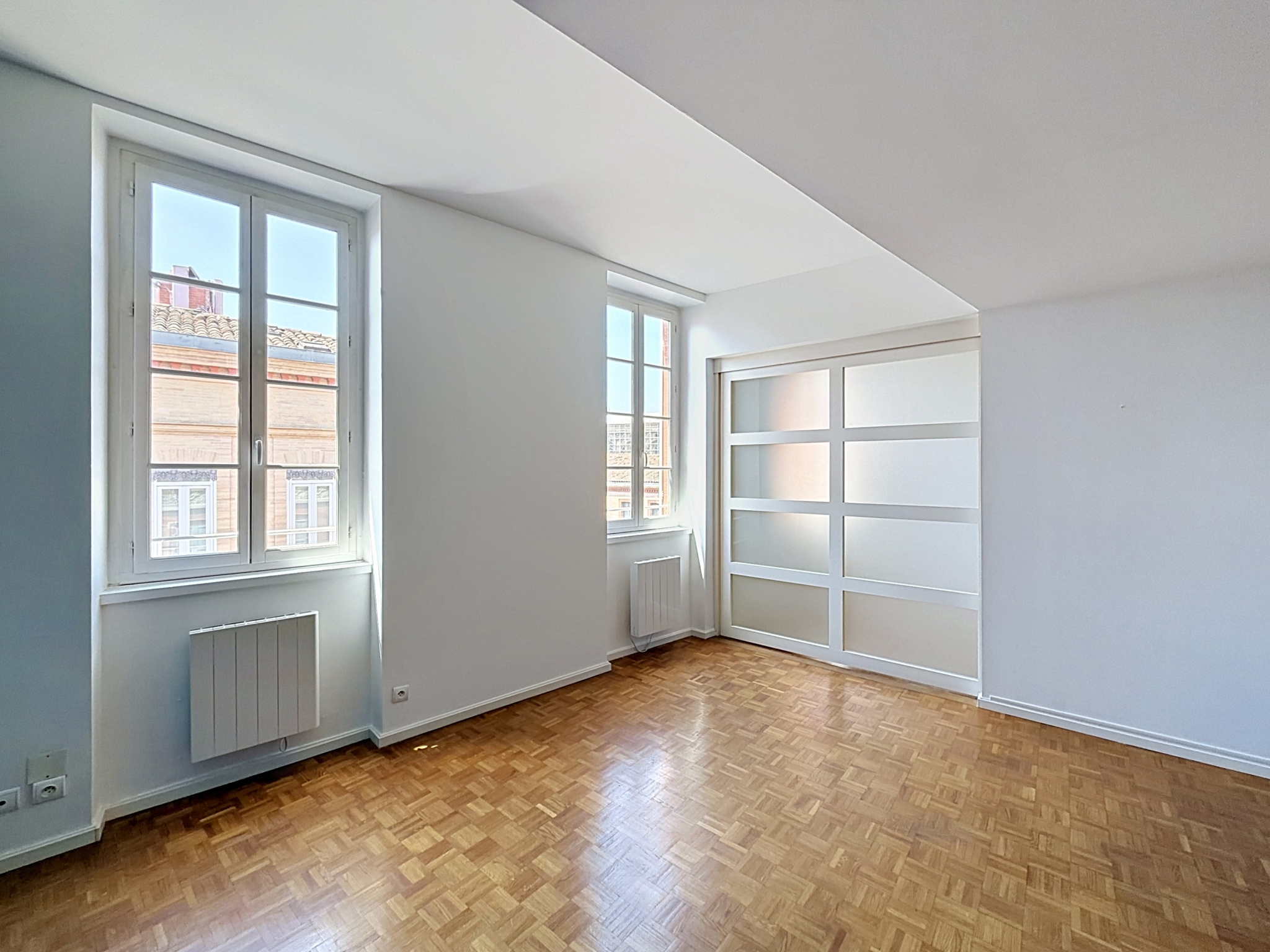 photo_c30aaeb208056c3da93de69c15f7052d-36719-0.jpg Grand T2 ascenseur vue sur les Jacobins