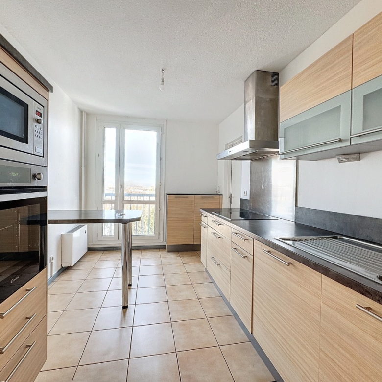 Appartement 4 pièces 74 m2   Jolimont
