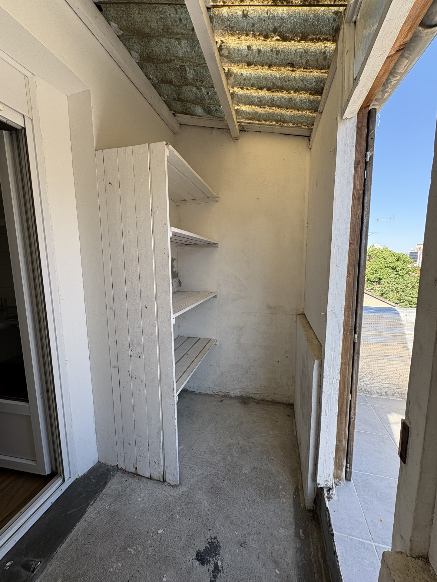 studio calme avec terrasse